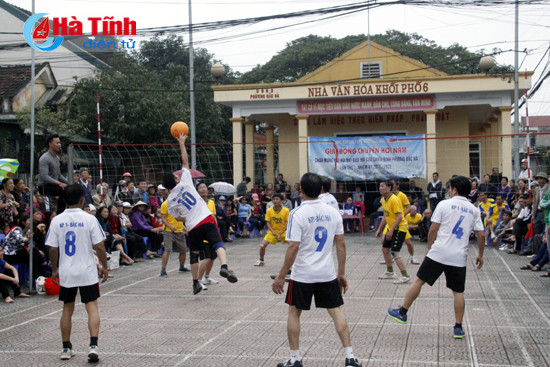 to chuc thanh cong giai bong chuyen hoi nam ccb phuong bac ha
