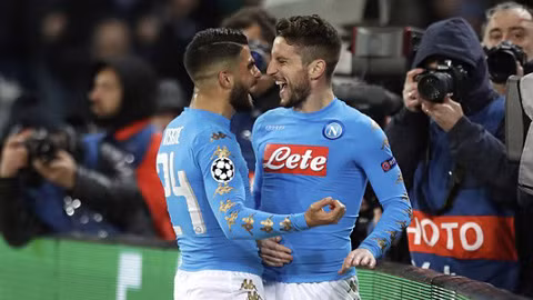 arsenal tui ho roi champions league real ghi danh vao tu ket