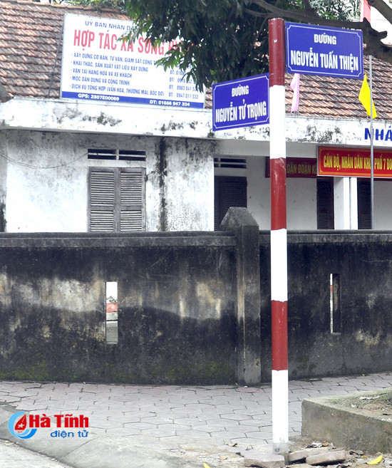 pho nui huong son gan bien ten duong