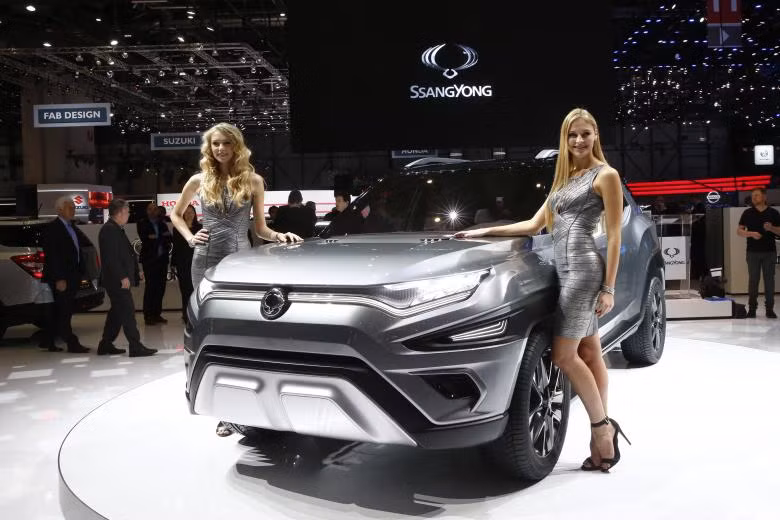 da mat voi nhieu mau xe an tuong tai geneva motor show 2017