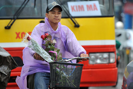 su tich khong the nhin cuoi ve ngay 8 3