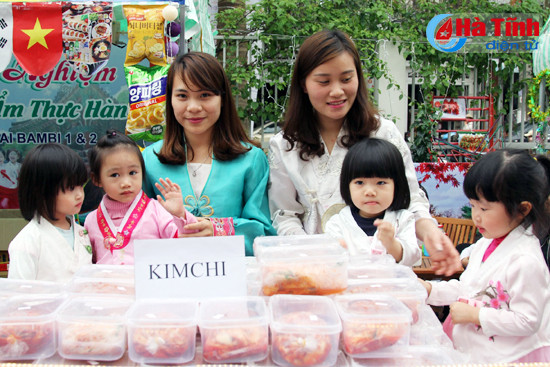 hoi cho am thuc viet nam va nhung nguoi ban