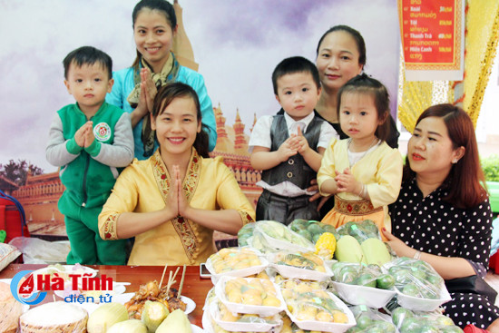 hoi cho am thuc viet nam va nhung nguoi ban