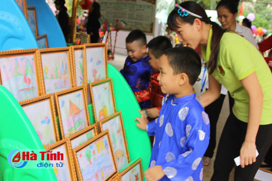 hoi cho am thuc viet nam va nhung nguoi ban