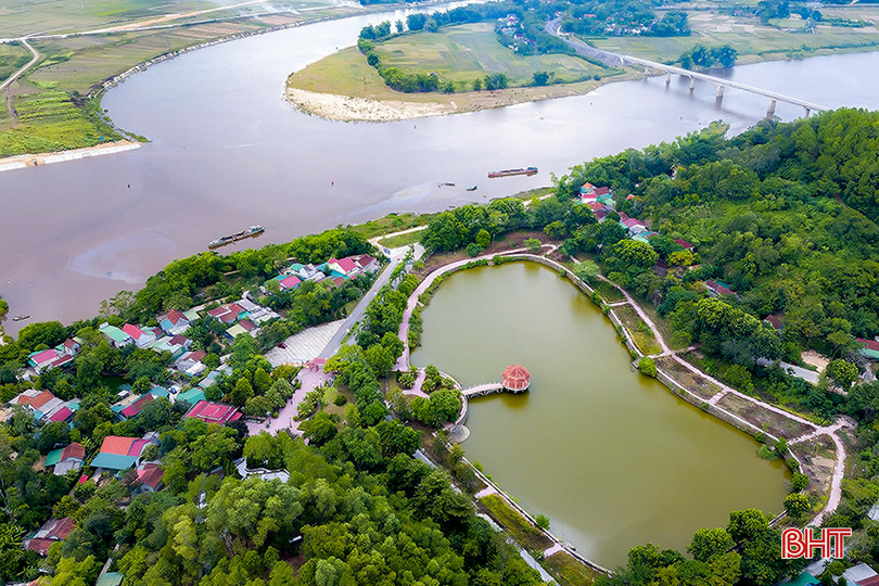 Khu di tích cố Tổng Bí thư Trần Phú ở Tùng Ảnh (Đức Thọ) đã trở thành địa chỉ đỏ giáo dục truyền thống cách mạng cho thế hệ trẻ. 127d1181854t372l7-3.jpg