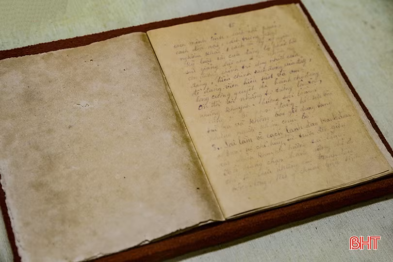 Luận cương Chính trị tháng 10/1930 của Đảng là một văn kiện lịch sử, góp phần cụ thể hóa một số vấn đề về đường lối cách mạng tư sản dân quyền ở nước ta, trong đó có phần đóng góp quan trọng của đồng chí Trần Phú.