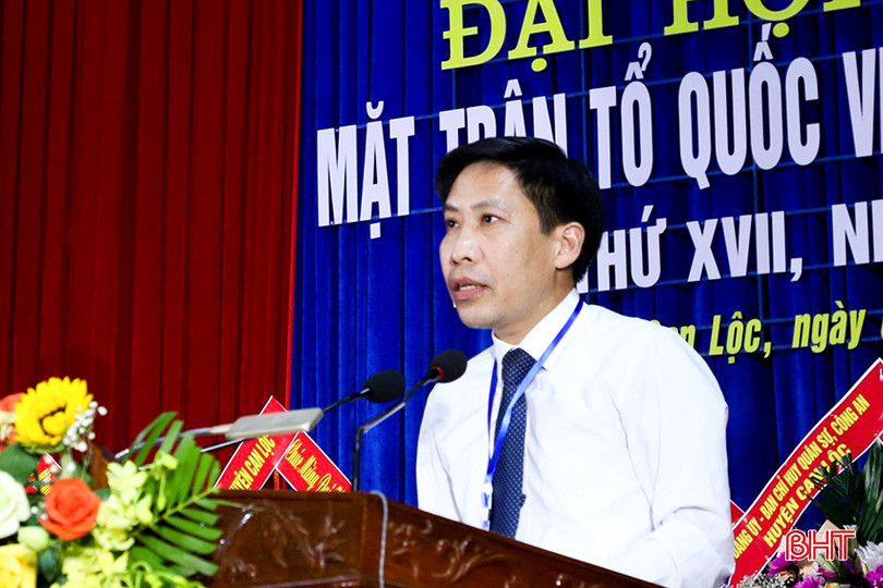 Phó Chủ tịch Ủy ban MTTQ tỉnh Hoàng Anh Đức phát biểu tại đại hội. 454.jpg