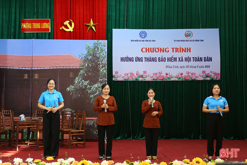 Ngoài các hội nghị, hình thức sân khấu hóa trong tuyên truyền các chính sách BHXH đã làm cho các nội dung tuyên truyền trở nên gần gũi, sinh động, dễ tiếp cận hơn. 4.jpg