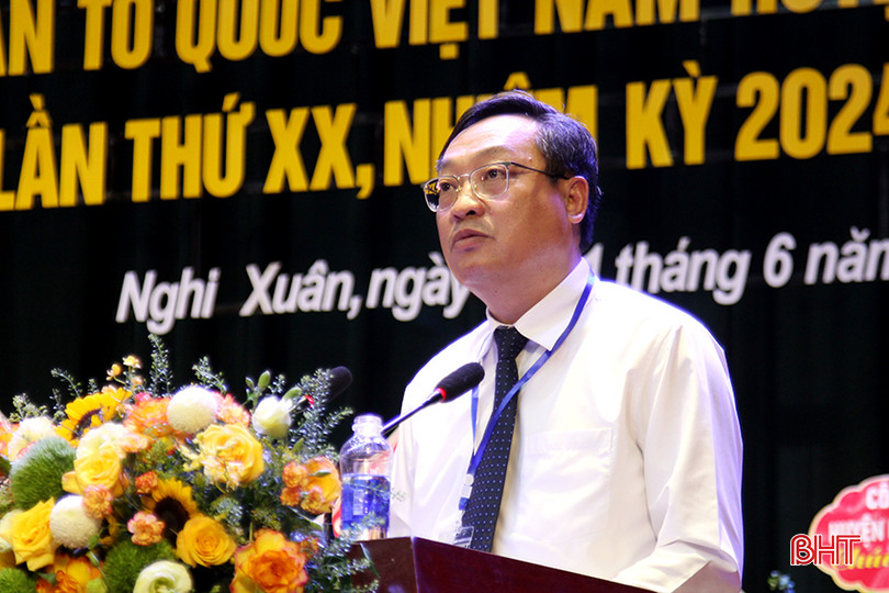 Bí thư Huyện uỷ Nghi Xuân Đặng Trần Phong phát biểu tại đại hội. 7.jpg