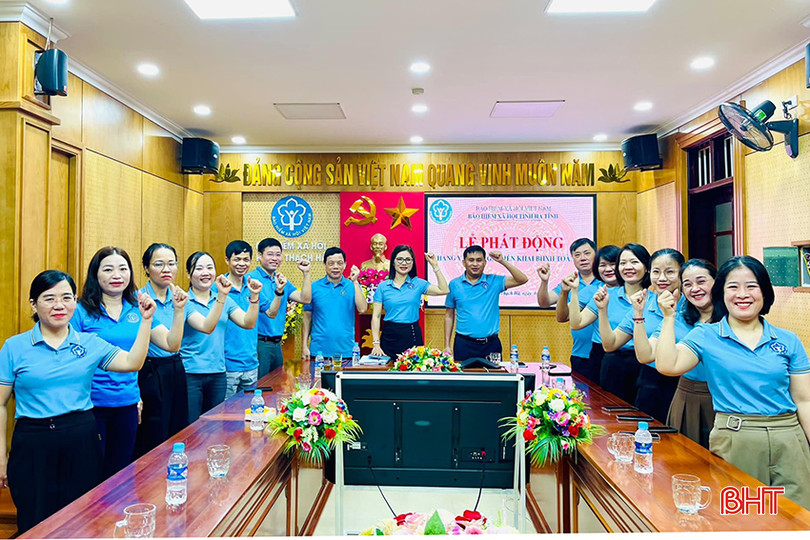 Tinh thần quyết tâm của cán bộ, viên chức BHXH huyện Thạch Hà tại lễ phát động ra quân tháng vận động triển khai BHXH toàn dân tháng 5/2024. 133.jpg