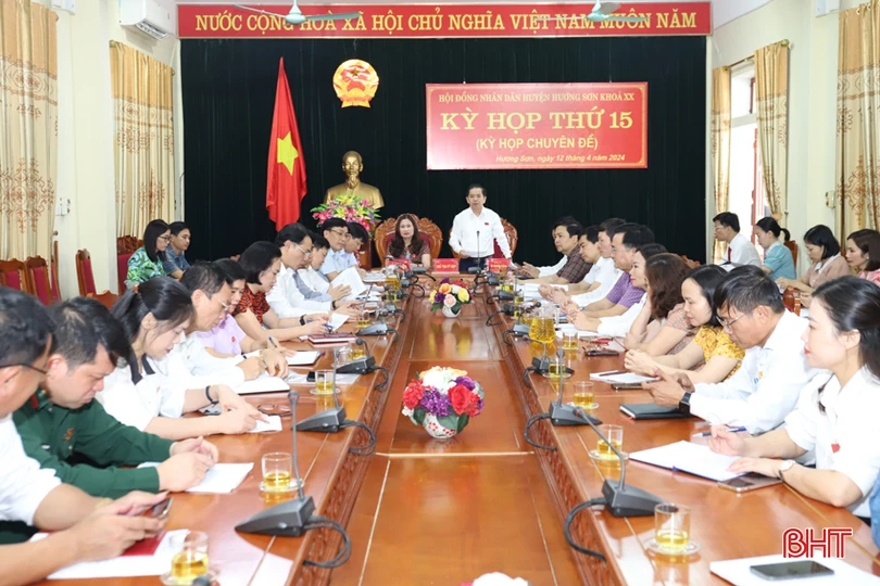 Đại biểu dự kỳ họp