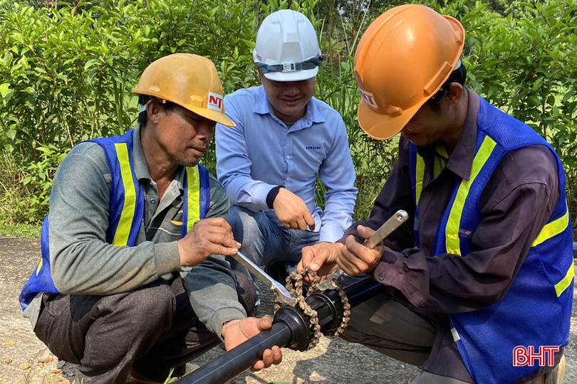Xã Sơn Phú và Sơn Giang được huyện đầu tư gần 15 tỷ đồng để mở rộng mạng lưới cấp nước sạch. z5355864106167_a88dfb22686f4c15920555e580e87fd1.jpg