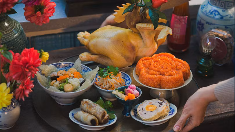 Văn khấn mùng 1 tháng 4 tại bàn thờ gia tiên là biểu hiện của lòng thành kính và biết ơn sâu sắc đối với tổ tiên.