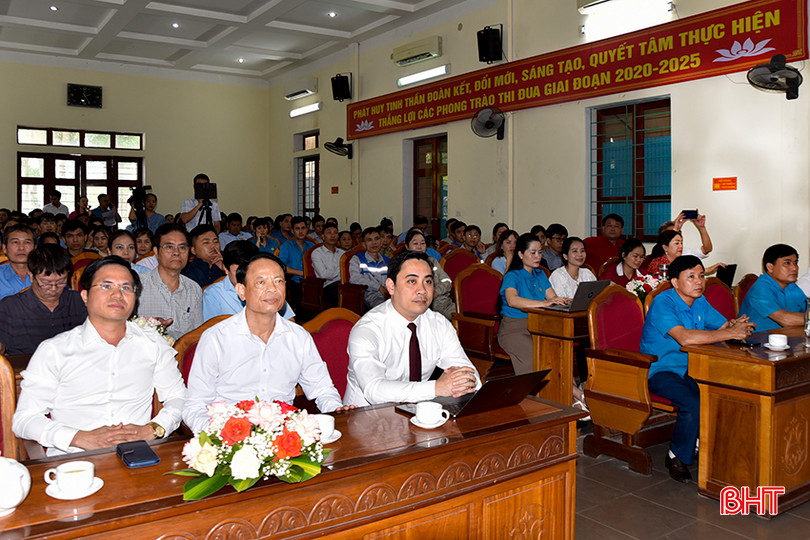 Đại biểu dự lễ phát động Đại biểu dự lễ phát động