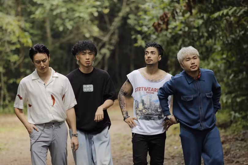 Rocker Nguyễn, Tuấn Trần, Gi A Nguyễn và Quốc Khánh tham gia diễn xuất trong phim (Ảnh: Đoàn phim cung cấp).