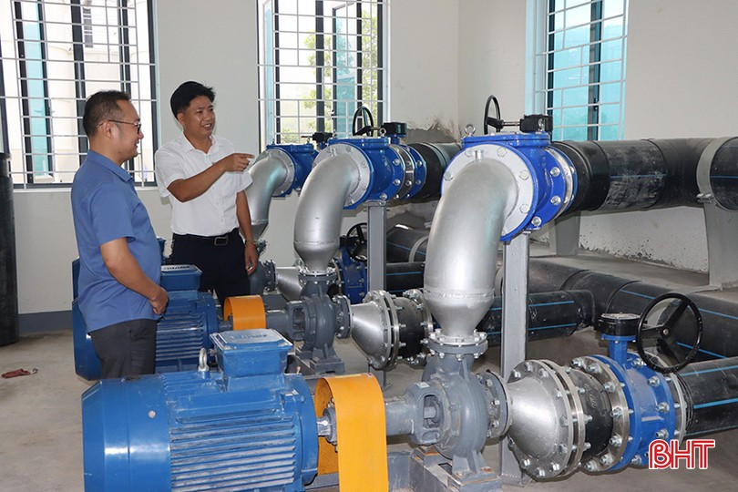 Đến nay, công suất thiết kế của Công ty CP Cấp nước Hà Tĩnh đã đạt 87.350m 3/ngày đêm, phục vụ hơn 108.000 khách hàng. 111.jpg