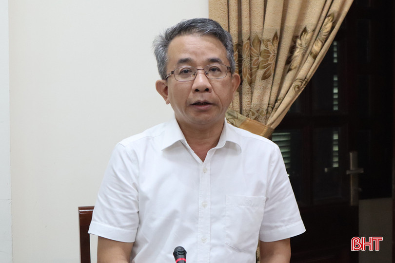 Chủ nhiệm Ủy ban Kiểm tra Tỉnh ủy Hà Văn Trọng làm rõ thêm một số nội dung tại hội nghị. IMG_4641.JPG