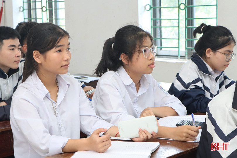 Trường THPT Cẩm Xuyên tập trung sàng lọc, phân luồng học sinh để nâng cao chất lượng công tác giáo dục mũi nhọn. IMG_0769.JPG