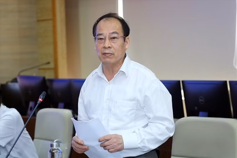 Theo PGS.TS Trần Đắc Phu, bạch hầu là bệnh truyền nhiễm nguy hiểm dù thuộc nhóm B. Nguồn lây có thể là người bệnh, người lành mang trùng.