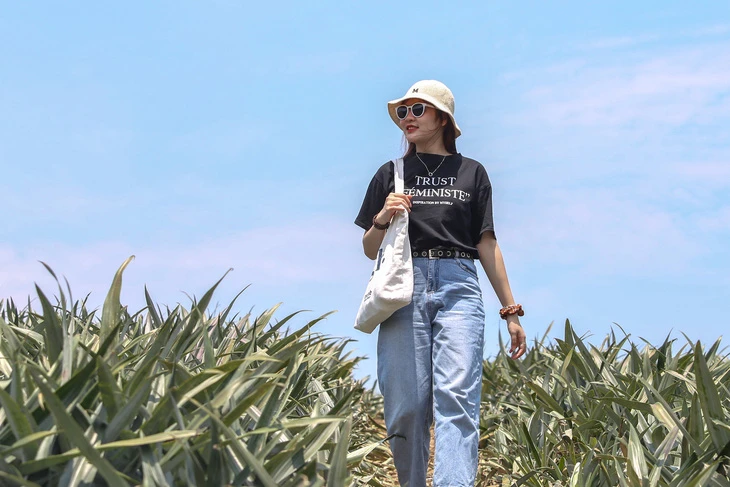 Dịp nghỉ lễ hằng năm là cơ hội để các bạn trẻ có cơ hội đi du lịch cùng bạn bè, người thân - Ảnh: HÀ QUÂN