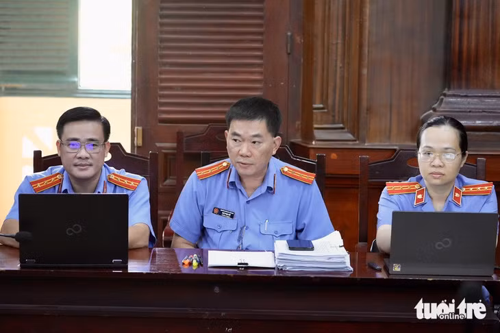 Đại diện viện kiểm sát tại phiên tòa - Ảnh: HỮU HẠNH