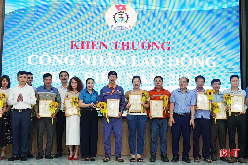 20 công nhân, lao động tiêu biểu được Công đoàn Các Khu kinh tế tỉnh tôn vinh tại lễ phát động. 788.jpg