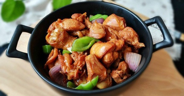 Mê mệt món gà om bia lạ miệng, ngon không tưởng