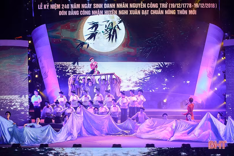 Đặc sắc chương trình nghệ thuật “Nguyễn Công Trứ - Làm cây thông đứng giữa trời mà reo”