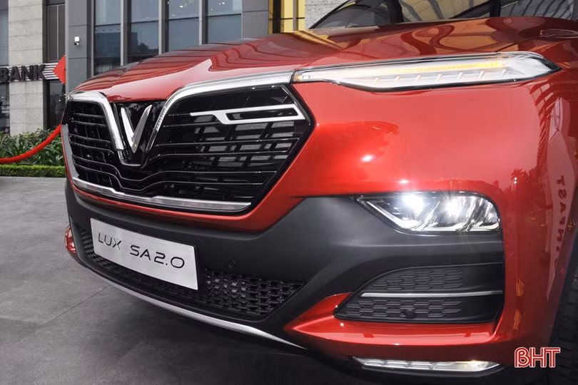 Chiêm ngưỡng mẫu ô tô, xe máy điện VinFast cực đẹp tại Hà Tĩnh