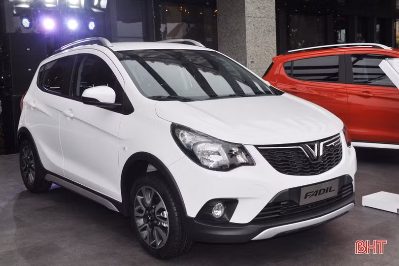 Chiêm ngưỡng mẫu ô tô, xe máy điện VinFast cực đẹp tại Hà Tĩnh