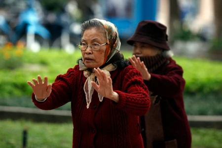 Mùa lạnh, người bệnh tăng huyết áp cần chú ý gì
