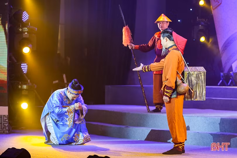 Đặc sắc chương trình nghệ thuật “Nguyễn Công Trứ - Làm cây thông đứng giữa trời mà reo”