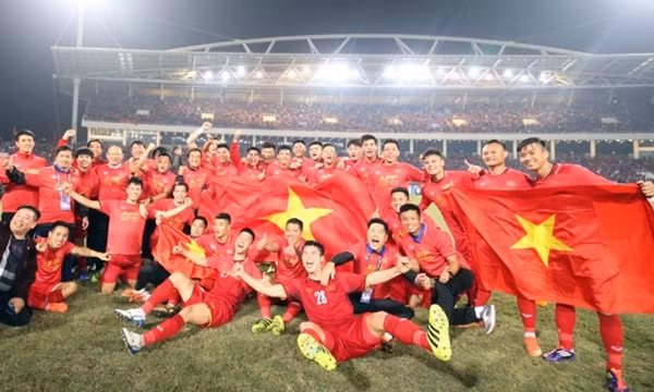 Việt Nam vô địch AFF Cup 2018 sau chiến thắng thuyết phục trước Malaysia