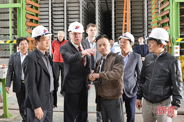 Đoàn công tác CHLB Đức thăm Công ty TNHH Đầu tư xây dựng Trần Châu