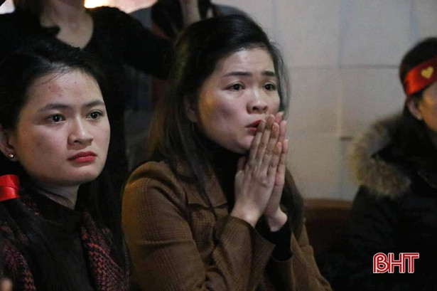 Người hâm mộ Hà Tĩnh “tiếp lửa” cho ĐT Việt Nam