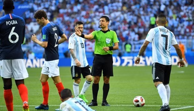 Trọng tài hay nhất châu Á điều khiển chung kết Việt Nam vs Malaysia