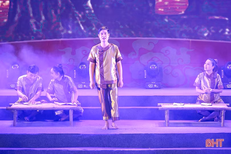 Đặc sắc chương trình nghệ thuật “Nguyễn Công Trứ - Làm cây thông đứng giữa trời mà reo”