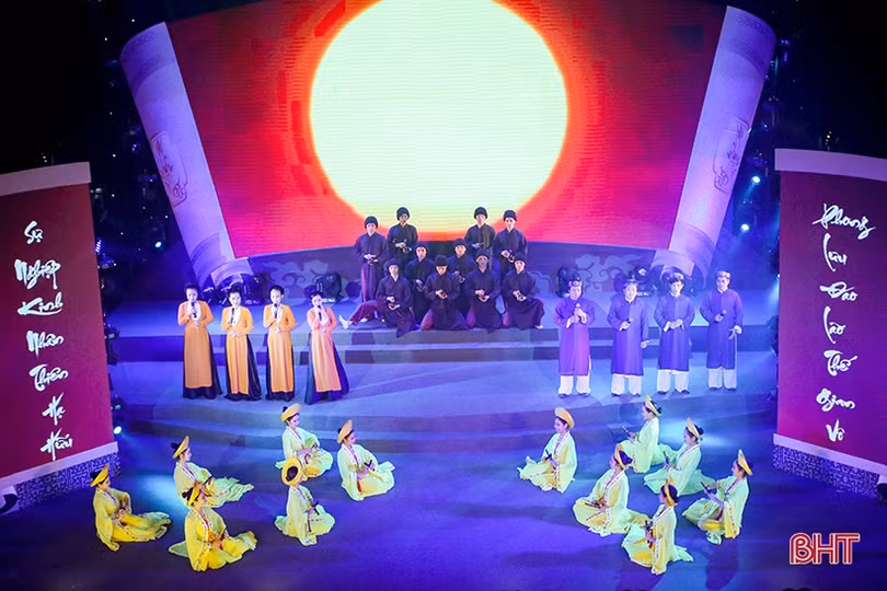 Đặc sắc chương trình nghệ thuật “Nguyễn Công Trứ - Làm cây thông đứng giữa trời mà reo”