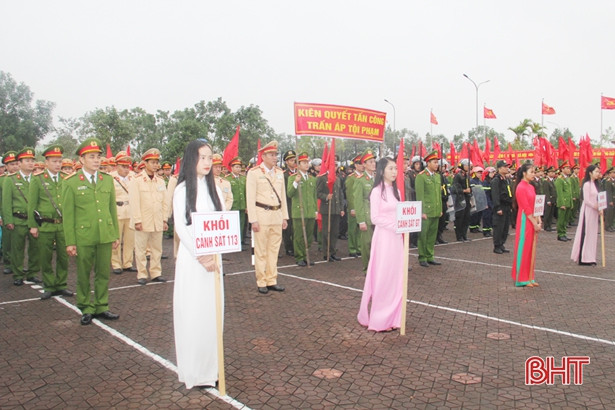 Hà Tĩnh ra quân tấn công, trấn áp tội phạm, đảm bảo ATGT dịp Tết