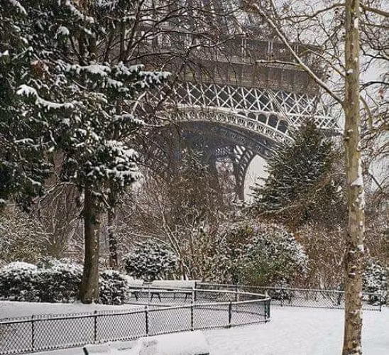 Vòng quanh thế giới ngắm mùa đông phủ trắng băng tuyết