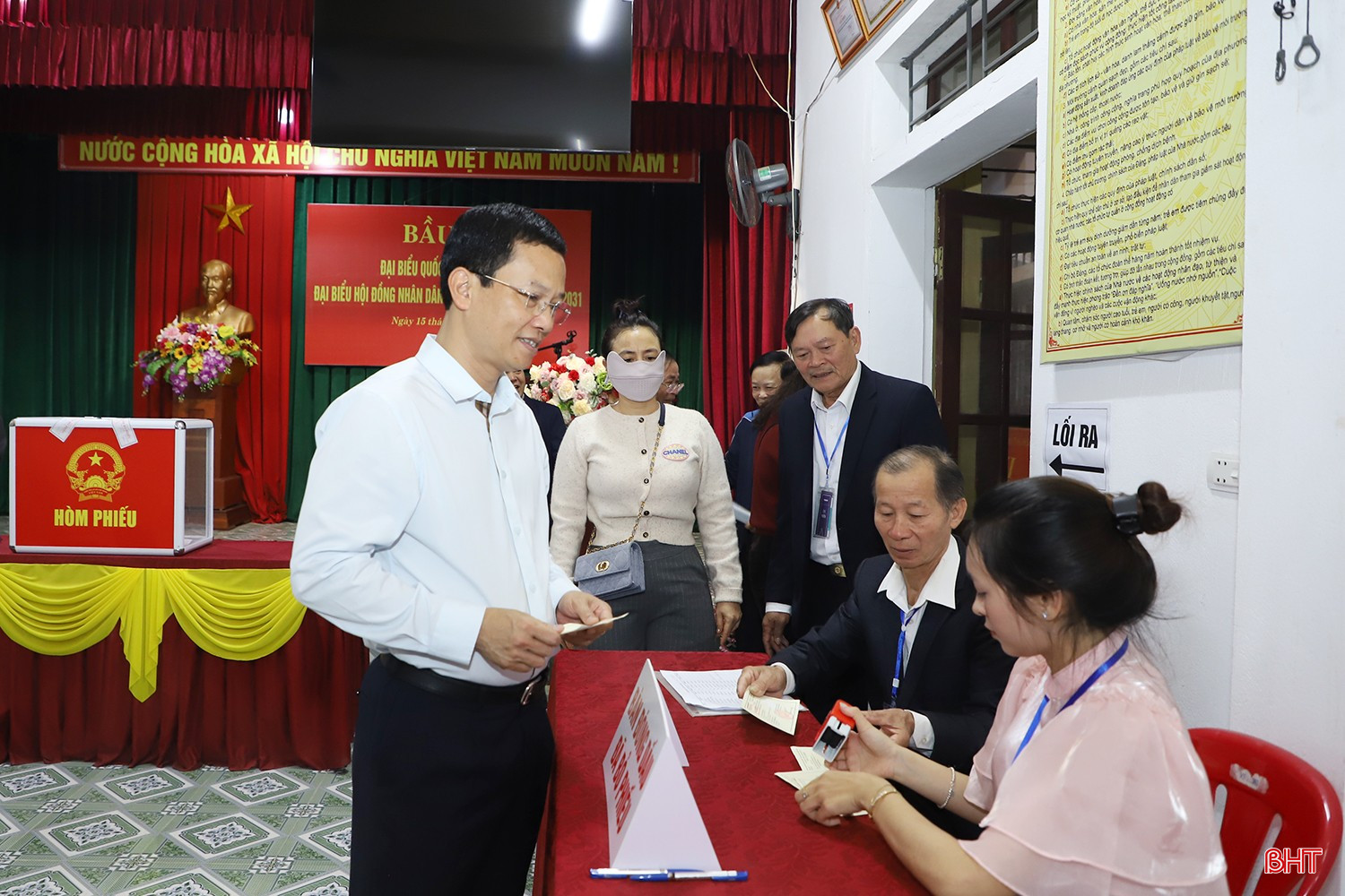 Công tác tổ chức được triển khai chu đáo, đảm bảo trật tự, đúng quy trình, quy định.