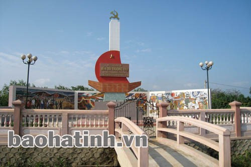 Di tích Bến đò Thượng Trụ - nơi diễn ra hội nghị thành lập Đảng bộ Hà Tĩnh tháng 3/1930. Ảnh: Thanh Hoài Di tích Bến đò Thượng Trụ - nơi diễn ra hội nghị thành lập Đảng bộ Hà Tĩnh tháng 3/1930. Ảnh: Thanh Hoài