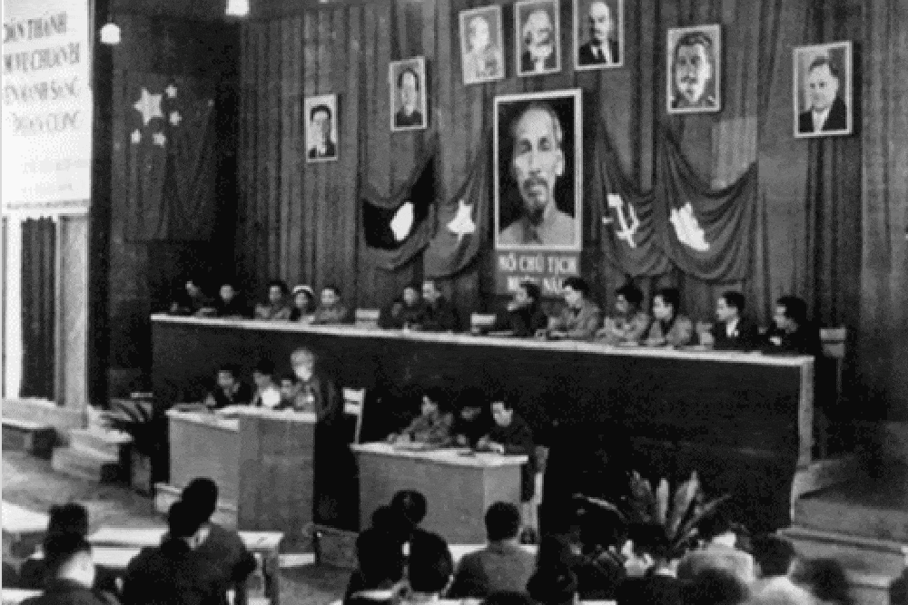 Đại hội lần thứ II của Đảng, diễn ra tại xã Vinh Quang, huyện Chiêm Hoá (Tuyên Quang). Ảnh tư liệu.