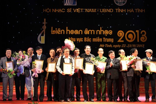 BTC trao giải A cho các nhạc sỹ