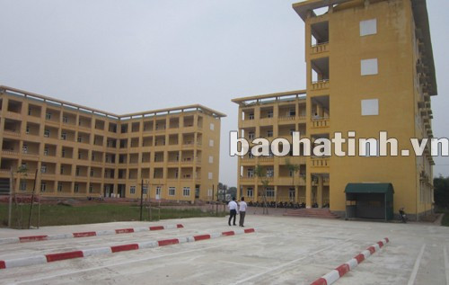 Trường Cao đẳng Nghề công nghệ Hà Tĩnh chưa hoàn thành nhưng đã xảy ra nhiều sai phạm.