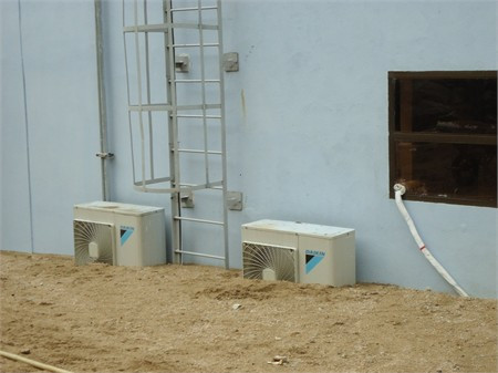 Cận cảnh Nhà máy thủy điện An Khê bị "chôn vùi" trong cát ảnh 3