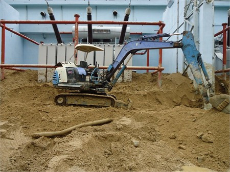 Cận cảnh Nhà máy thủy điện An Khê bị "chôn vùi" trong cát ảnh 2