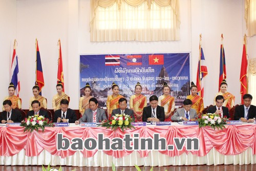 Ký kết hợp tác Ký kết hợp tác