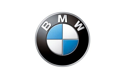 Logo của BMW nhắc nhở công ty về thời kỳ tham gia chế tạo động cơ máy bay cho quân đội Đức trong Thế chiến thứ 2. Phần màu xanh trong hình cánh quạt đang chuyển động ở giữa logo thể hiện cho bầu trời.