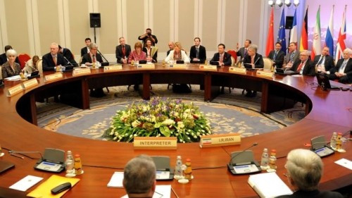 Một cuộc đàm phán giữa Iran và nhóm P5+1 (Ảnh PressTV)